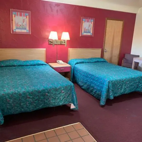 photo 1 of Royal Inn