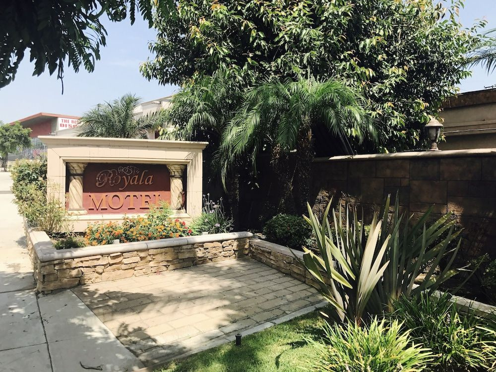 photo 1 of Royala Inn