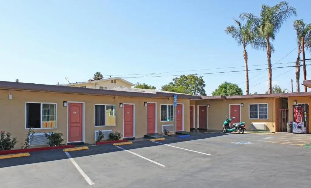 photo 1 of Royla Motel