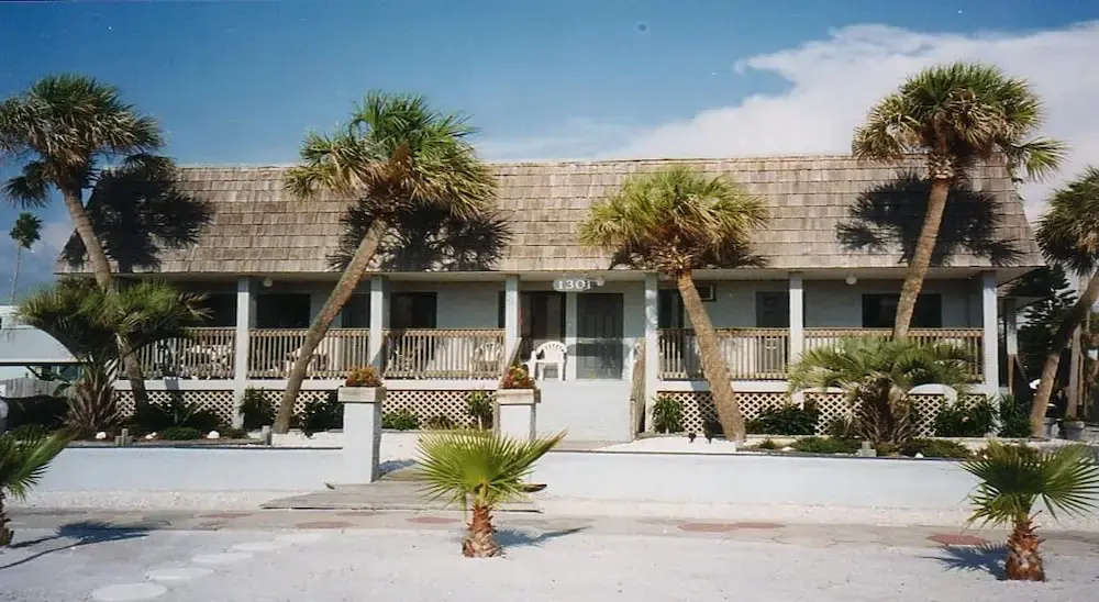 photo 1 of Sabal Palms Inn