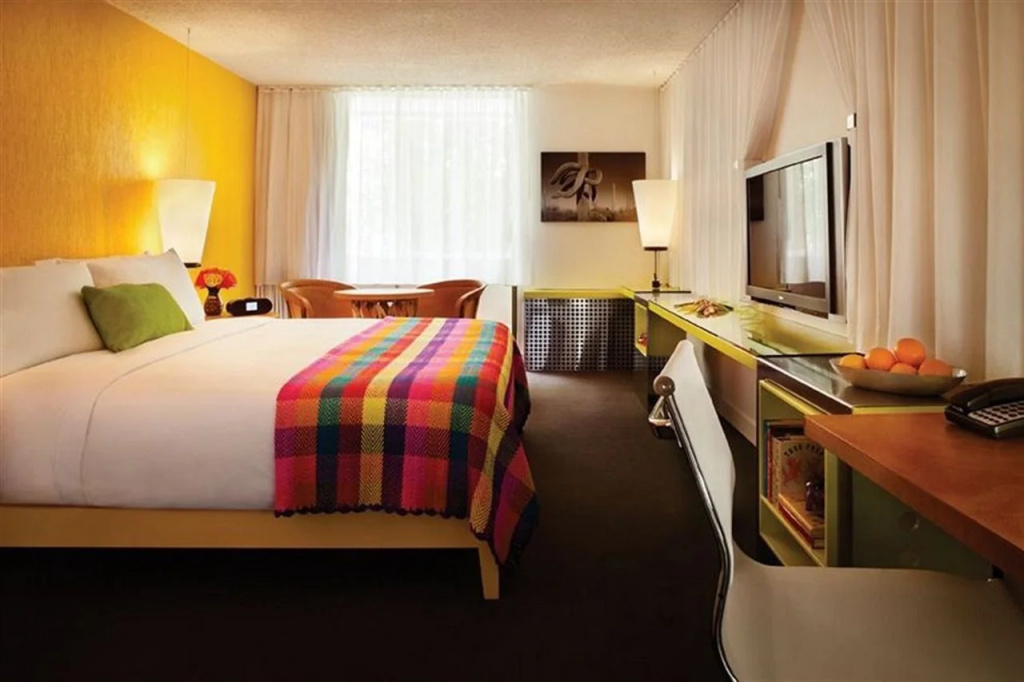 photo 1 of Saguaro Hotel