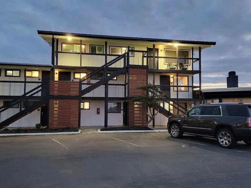 photo 1 of Saltwater Inn