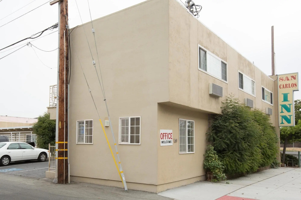 photo 1 of San Carlos Inn
