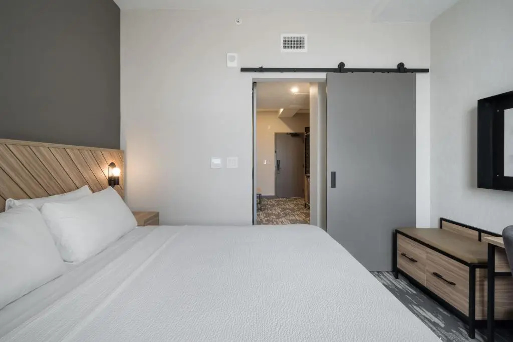 photo 1 of Sandman Signature Fort Worth Texas Hotel