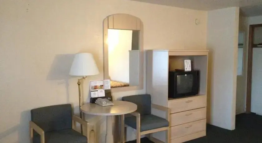 photo 1 of Sandstone Inn