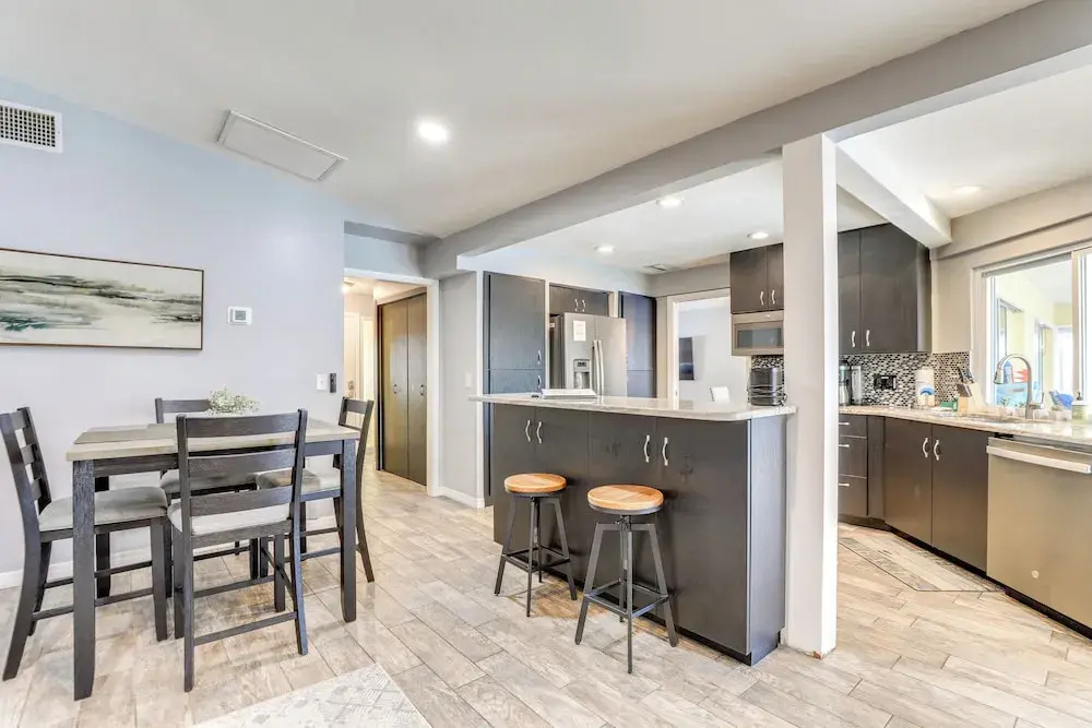 photo 1 of Sarasota Home w/ Heated Pool: 3 Mi to Airport!