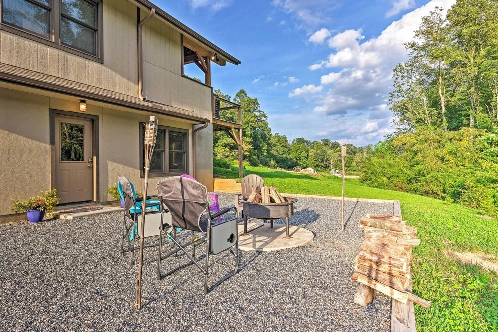 photo 1 of Sawyers Cabin w/ Hot Tub, 12 Mi to Asheville!