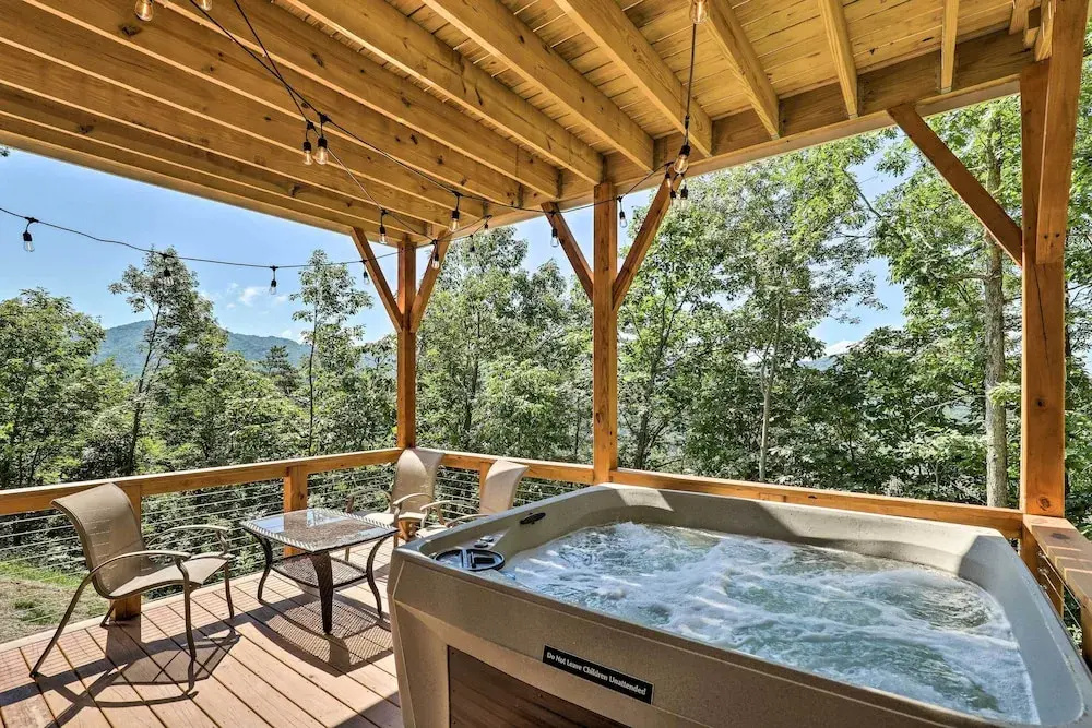 photo 1 of Escape w/ Hot Tub, Mtn Views: 5 Mi to Urban Trail