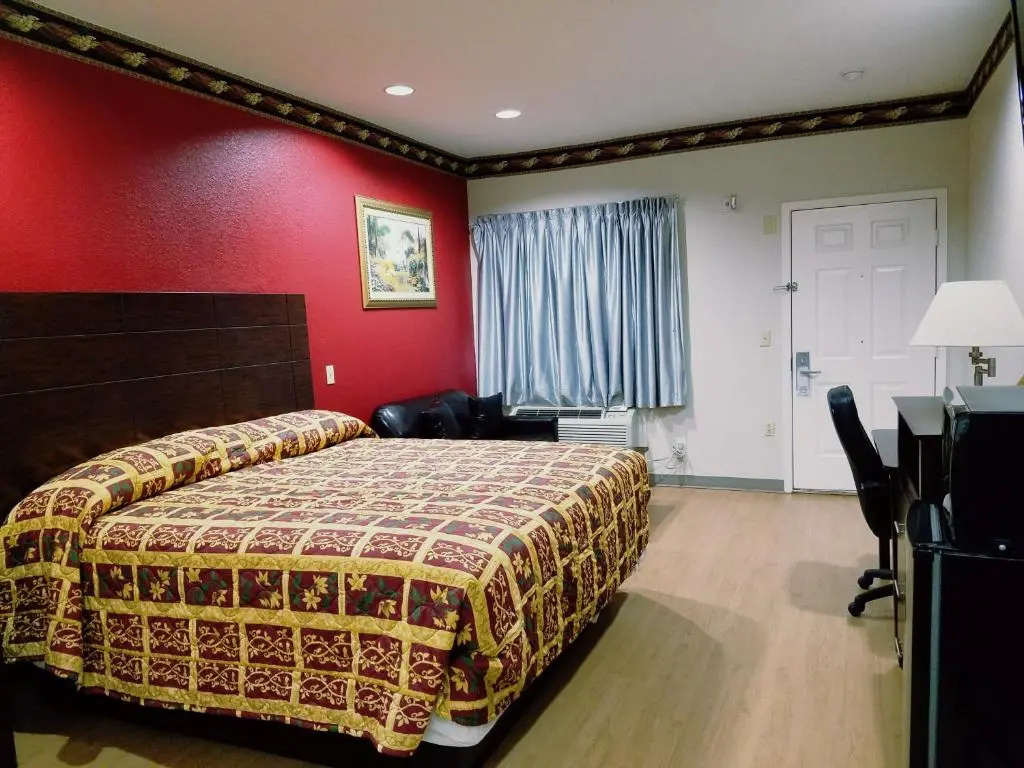 photo 1 of Scott Inn Suites - Downtown Houston
