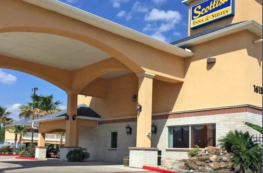 photo 1 of Scottish Inn & Suites
