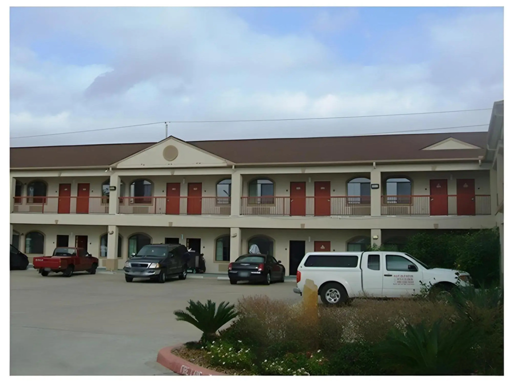 photo 1 of Scottish Inn And Suites Houston-Jones Road