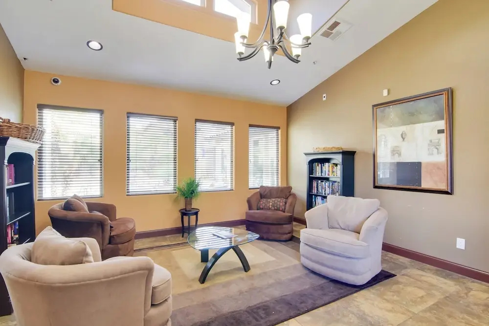 photo 1 of Walkable Scottsdale Gem w/ Pool Access