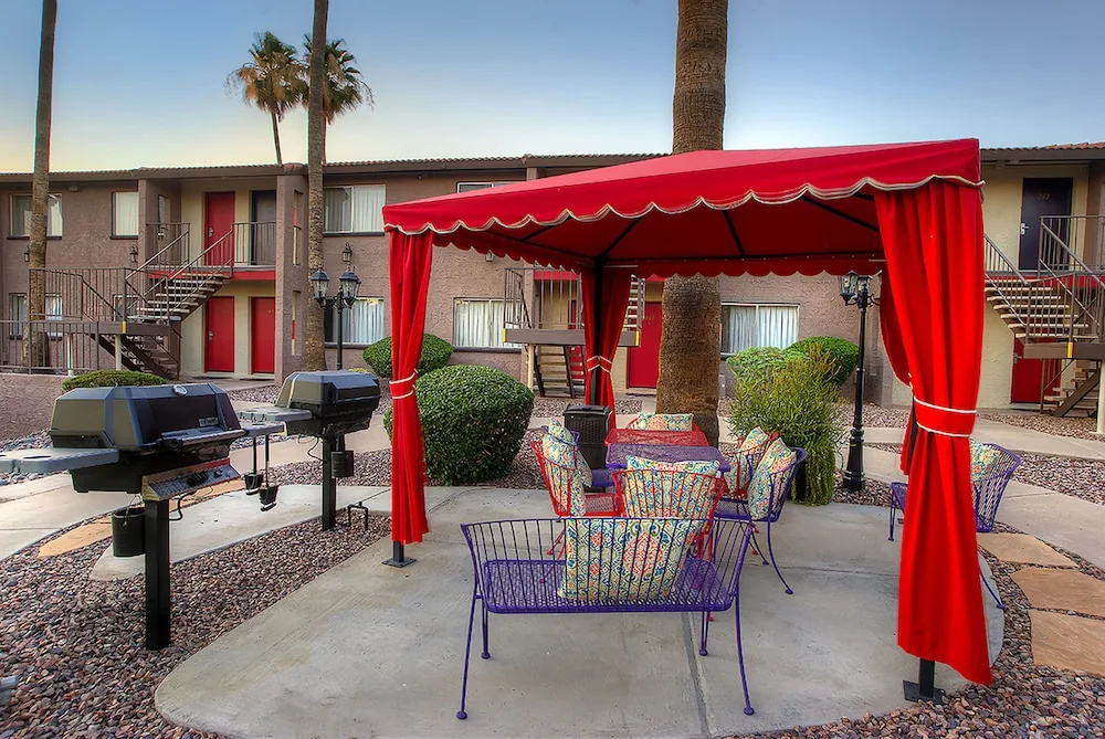 photo 1 of Scottsdale Park Suites