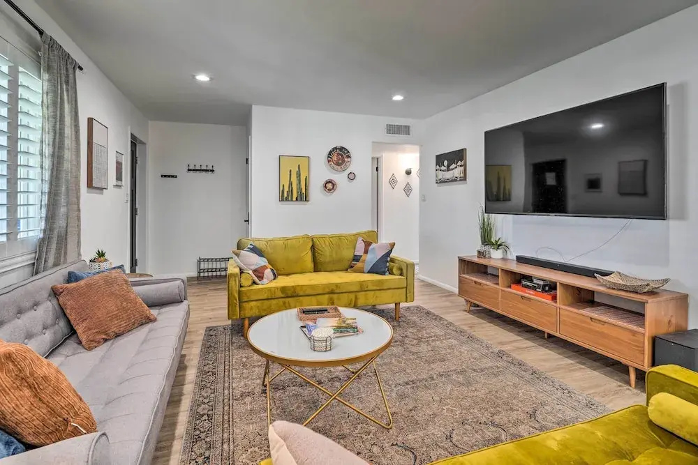 photo 1 of Scottsdale Retreat w/ Hot Tub, 2 Mi to Old Town