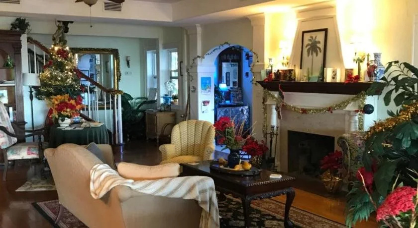 photo 1 of Sea Breeze Manor Inn