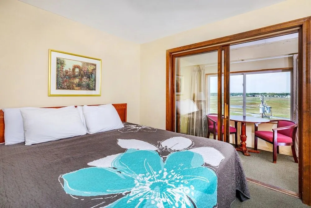 photo 1 of Sea Spiral Suites