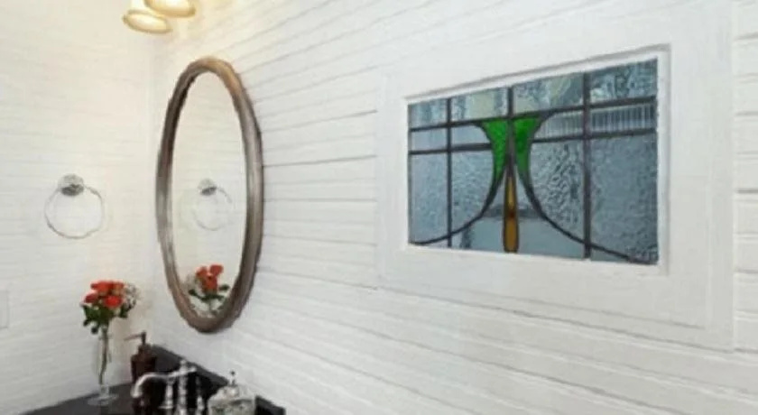 photo 1 of Seaglass Inn