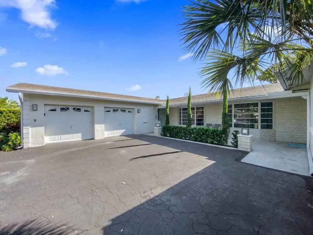 photo 1 of Seahorse Villa 2 in Fort Lauderdale