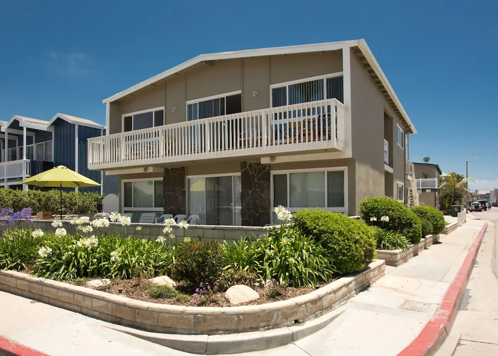 photo 1 of Seashore B 68251 by RedAwning