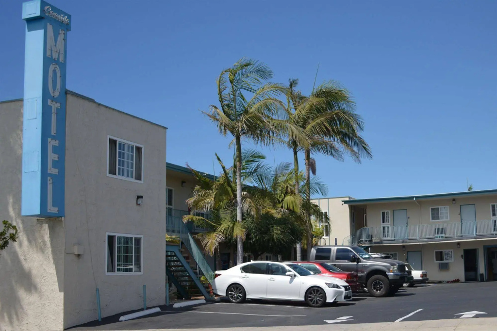 photo 1 of Seaside Motel