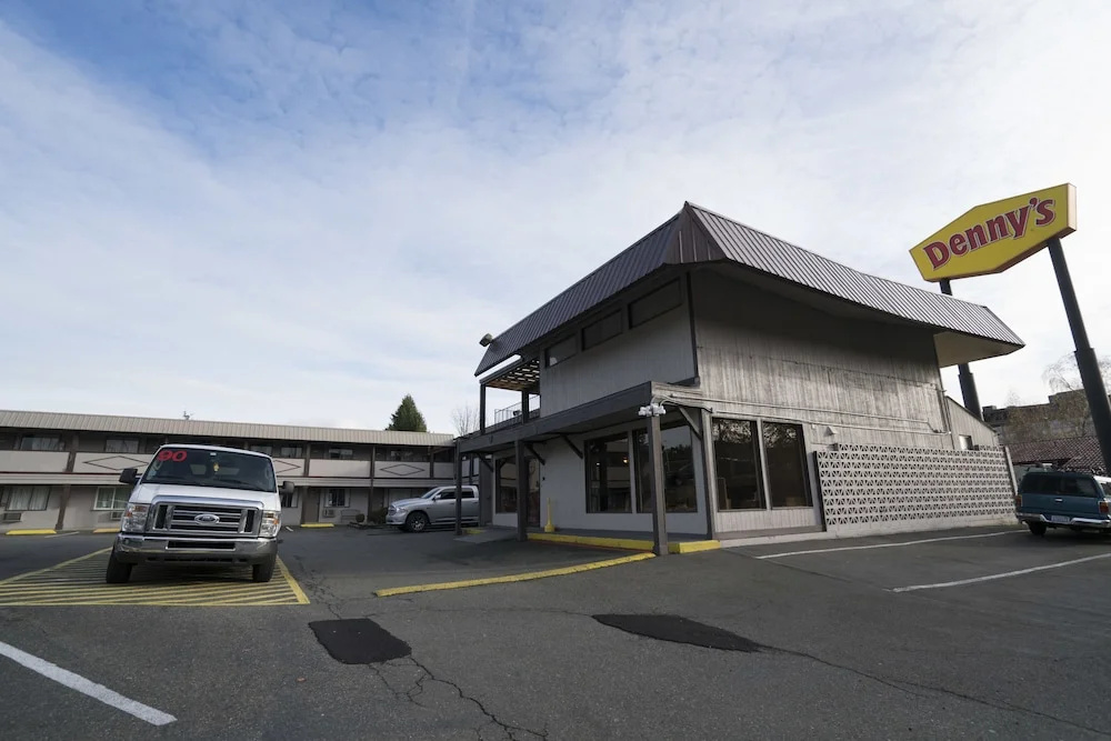 photo 1 of Seatac Inn