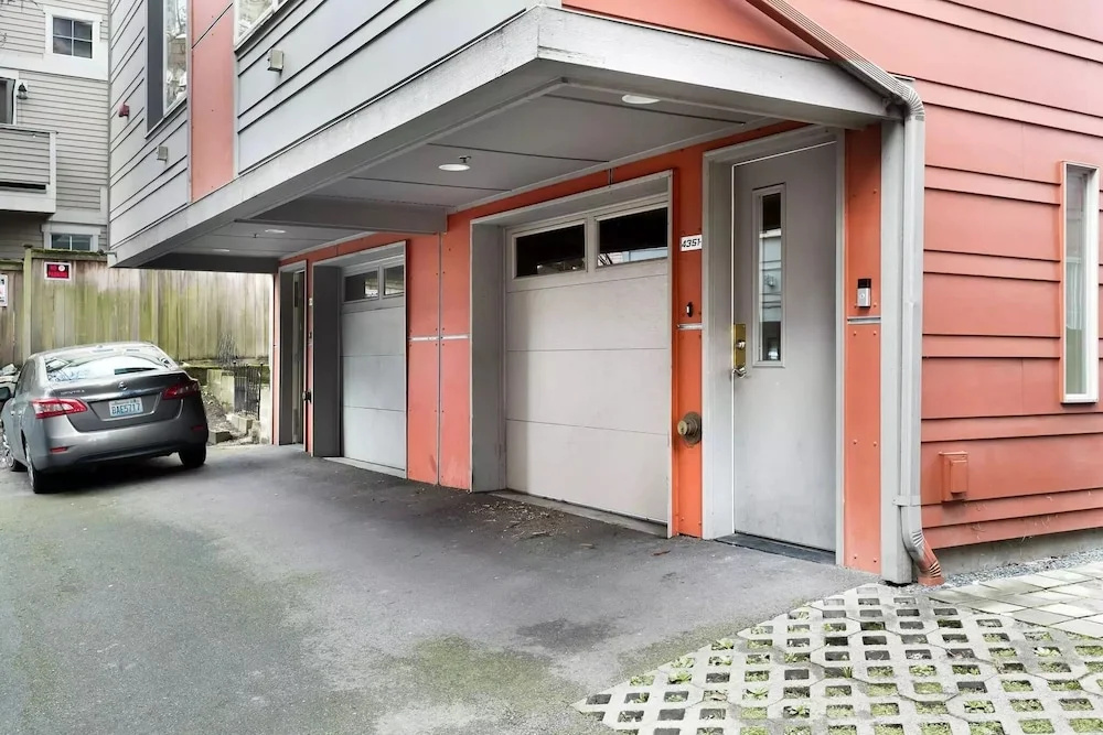 photo 1 of Seattle: U District Retreat Free Parking 3 Bedroom Home by RedAwning