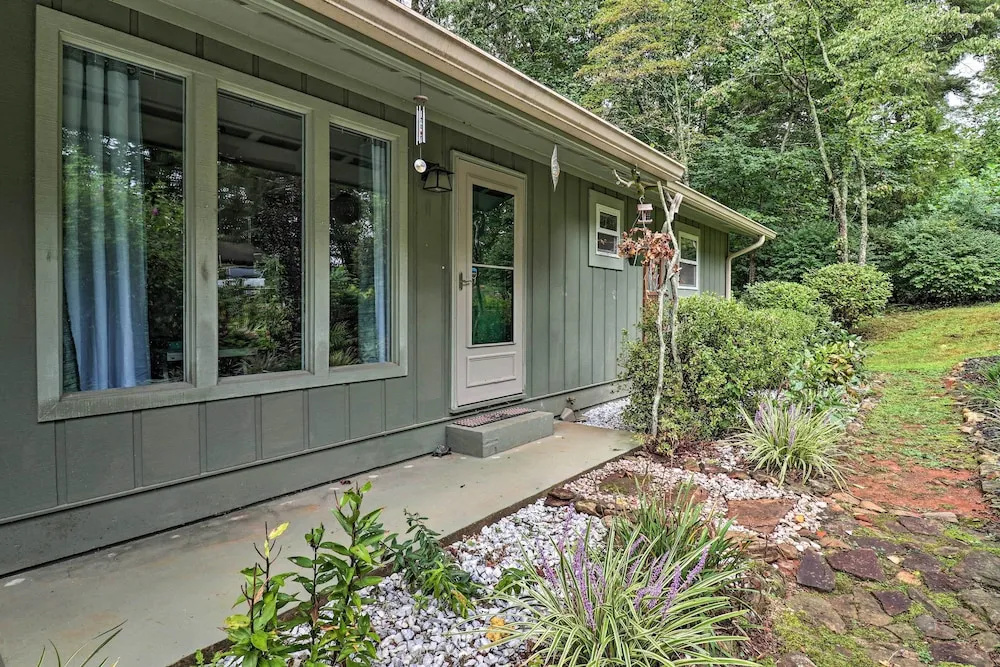 photo 1 of Peaceful Pisgah Forest Cottage w/ Fire Pit!
