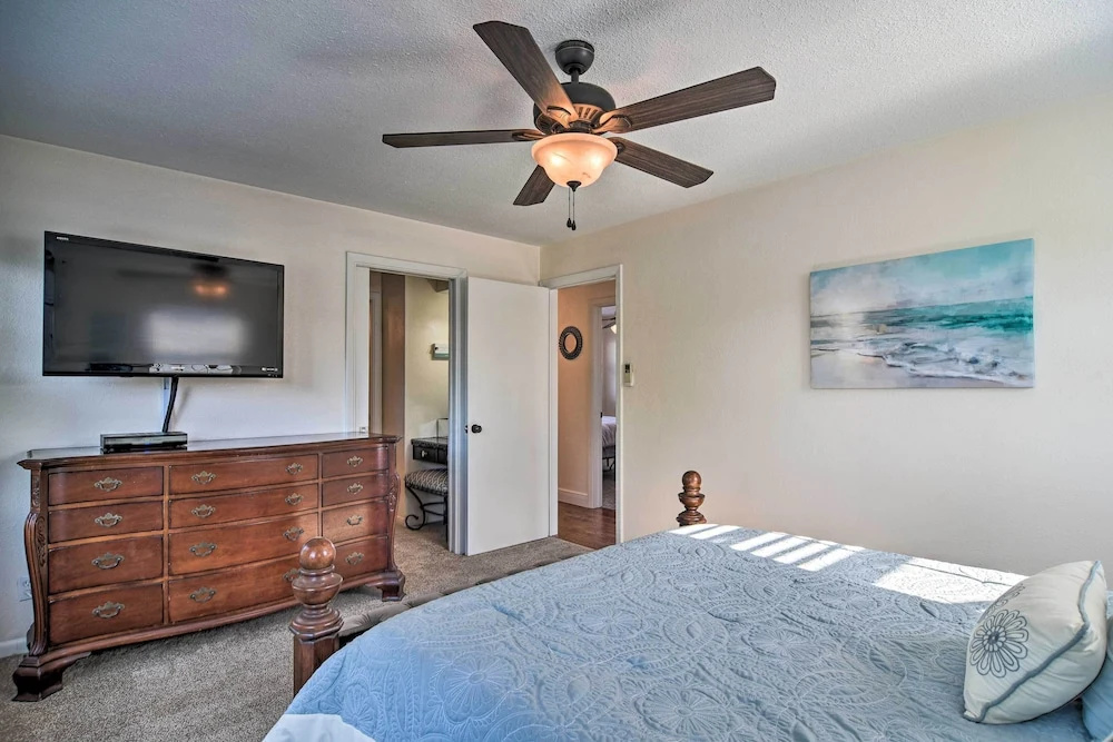 photo 1 of Seminole Home: 1 Mi to Indian Shores Beach!