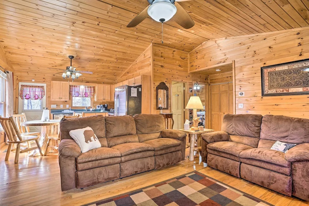 photo 1 of 'serenity Cabin' w/ Furnished Deck