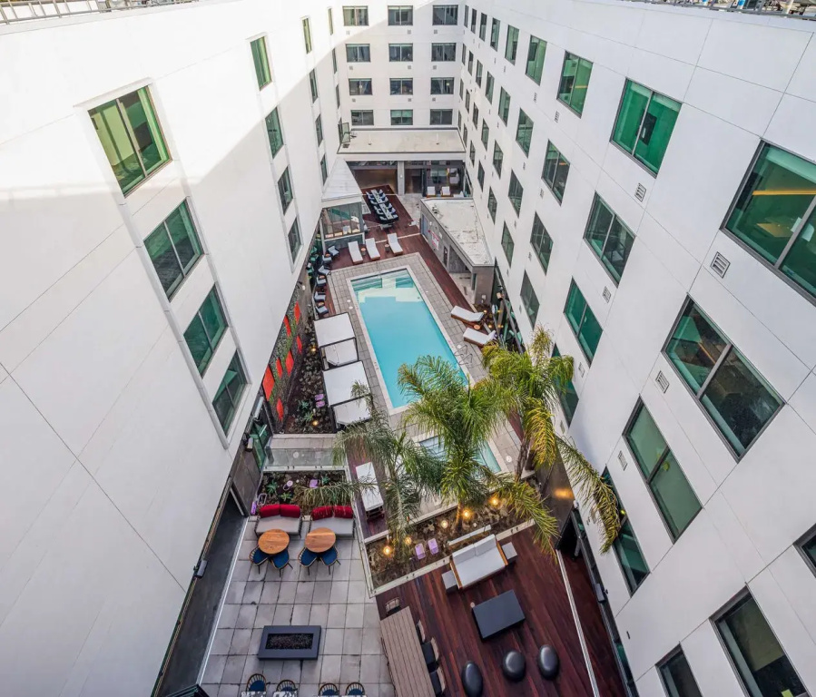 photo 1 of Shashi Hotel Mountain View Palo Alto