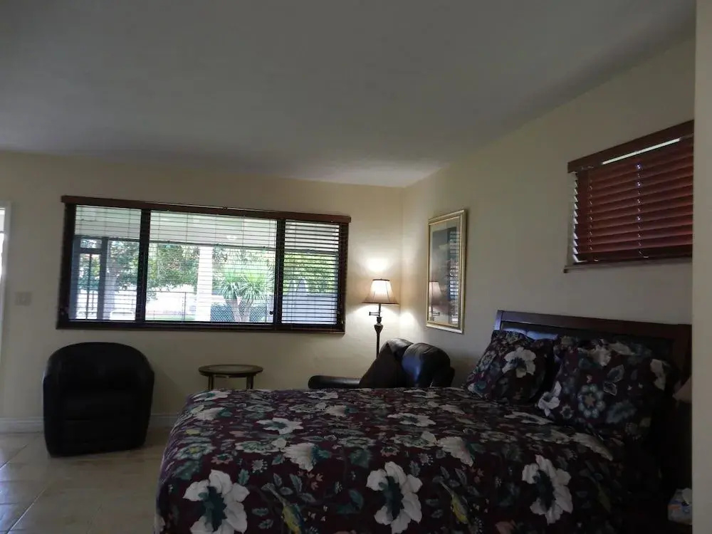 photo 1 of Shell Studios Hallandale Beach