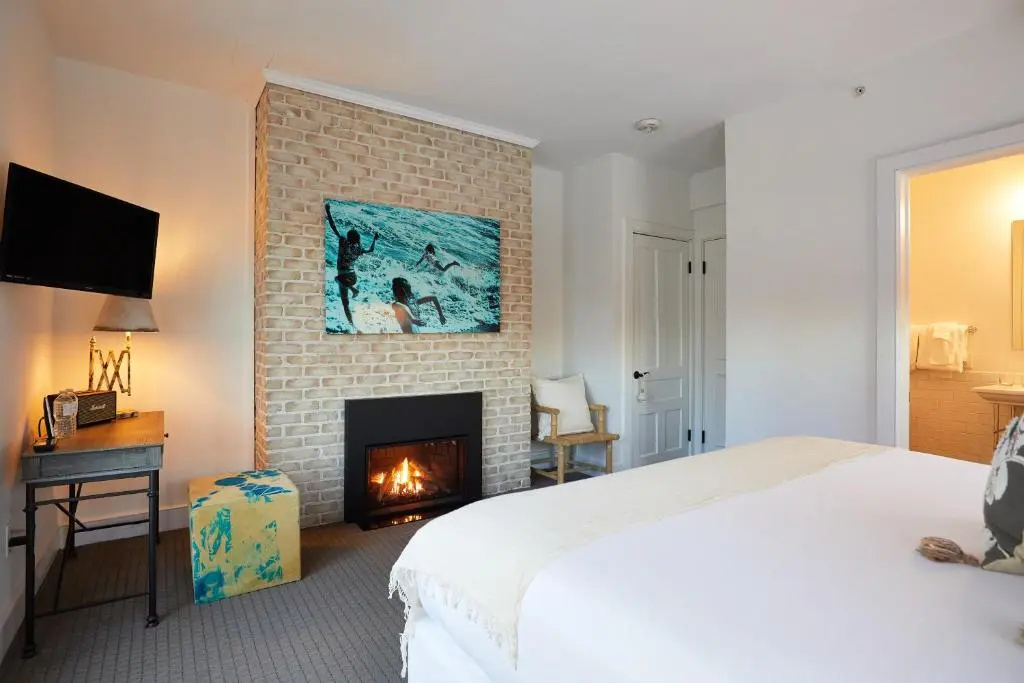 photo 1 of Shelter Harbor Inn