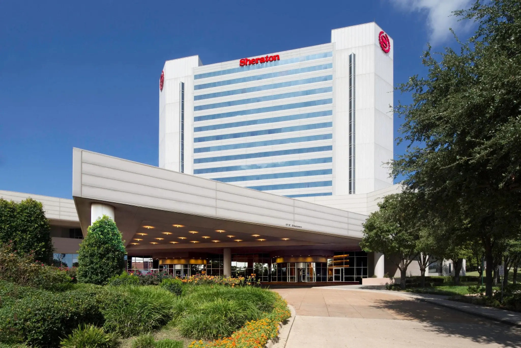 photo 1 of Sheraton Arlington Hotel