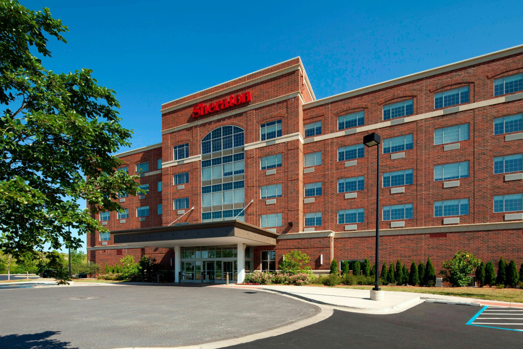 photo 1 of Sheraton Chicago Northbrook Hotel