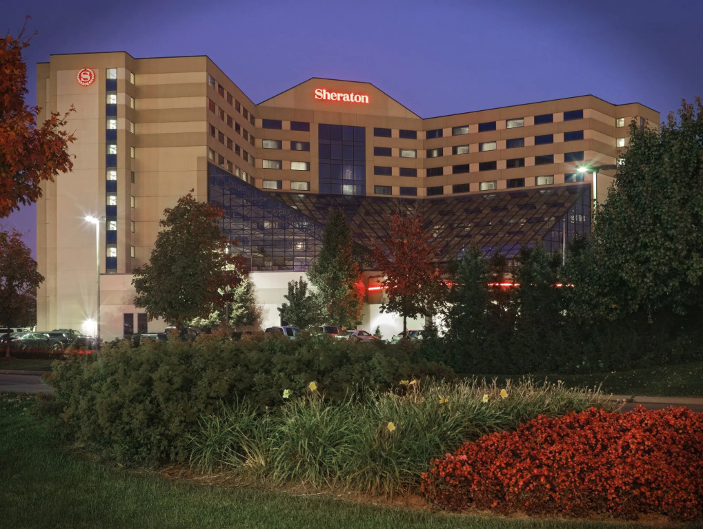 photo 1 of Sheraton Detroit Metro Airport