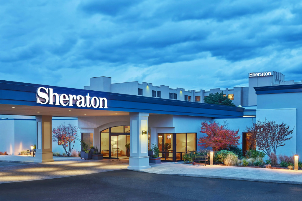 photo 1 of Sheraton Portland Airport Hotel