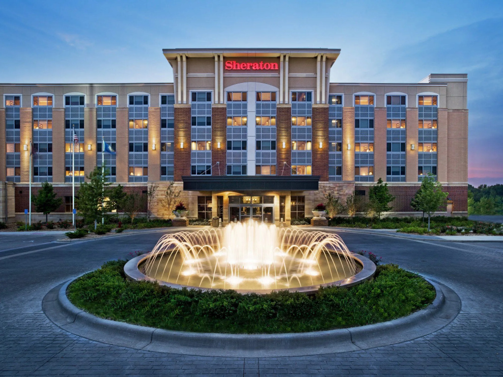 photo 1 of Sheraton St. Paul Woodbury Hotel