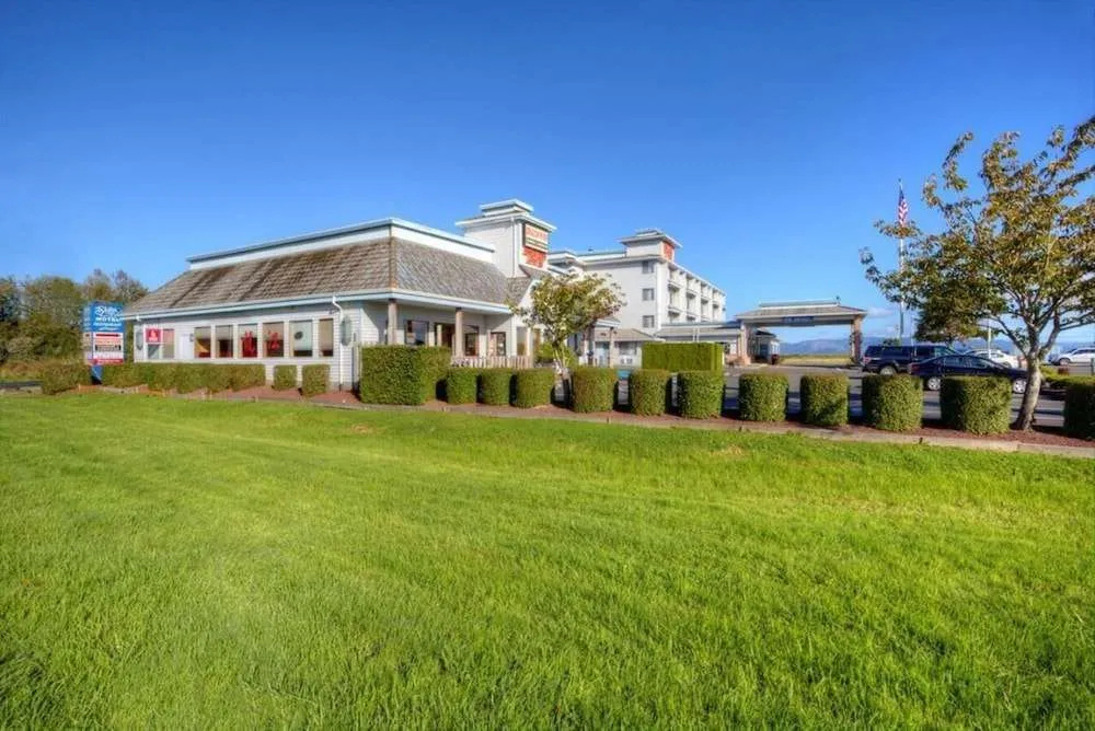 photo 1 of Shilo Inns Warrenton