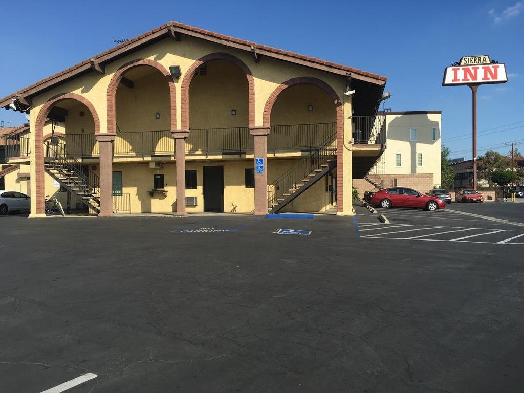 photo 1 of Sierra Inn