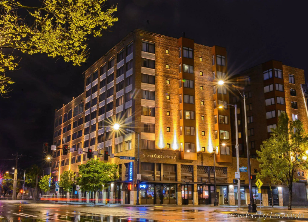 photo 1 of Silver Cloud Hotel - Seattle Stadium