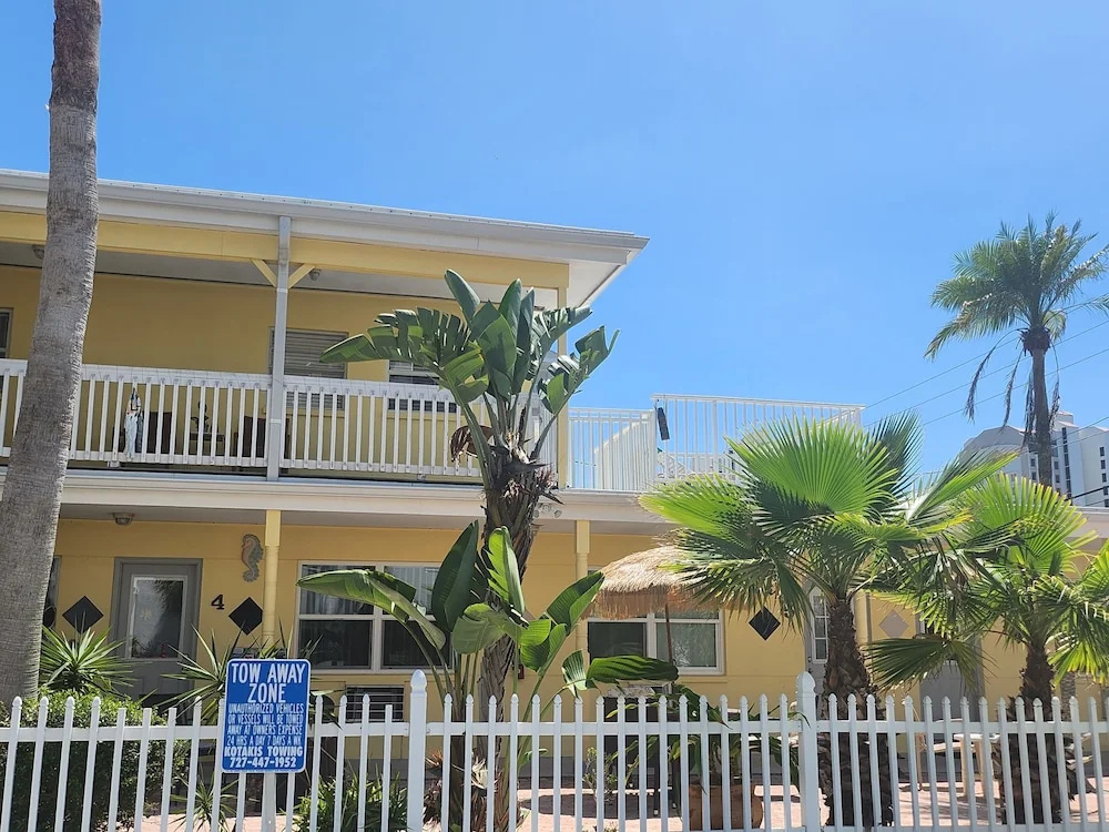 photo 1 of Silver Sands Motel