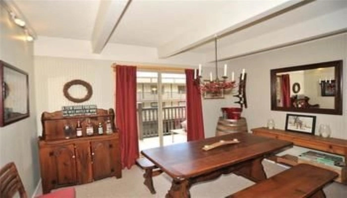 photo 1 of Ski And Racquet Club