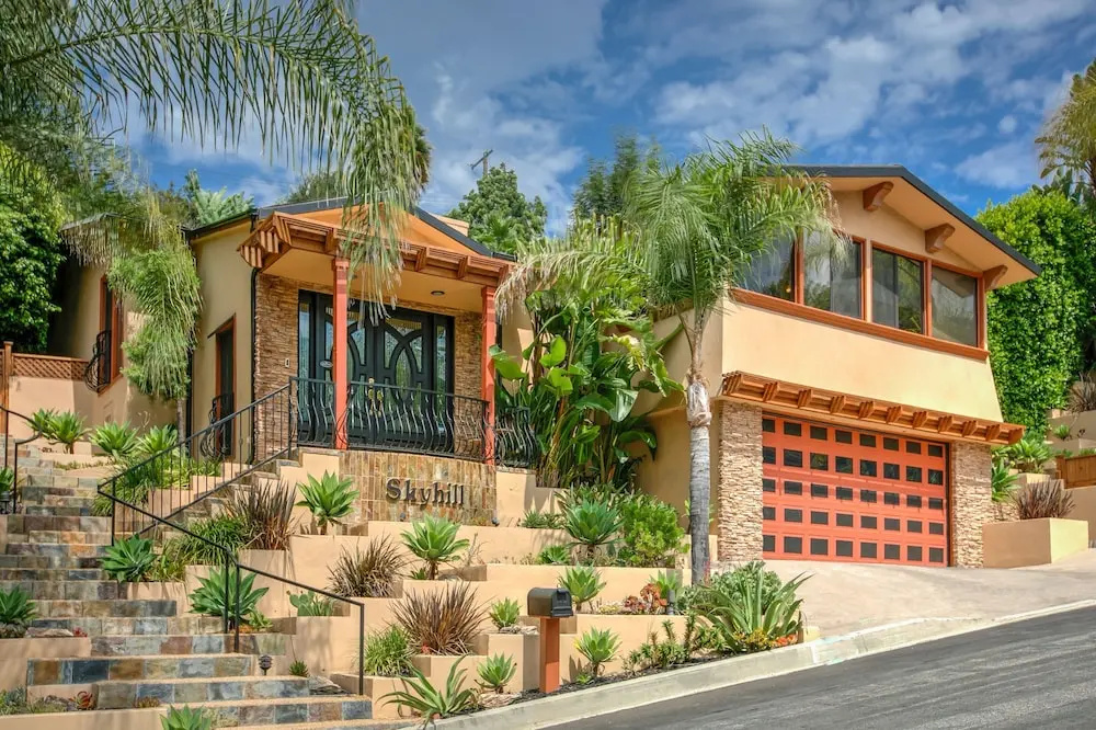 photo 1 of Skyhill Oasis W/ Hot Tub Walk To Universal 4 Bedroom Home