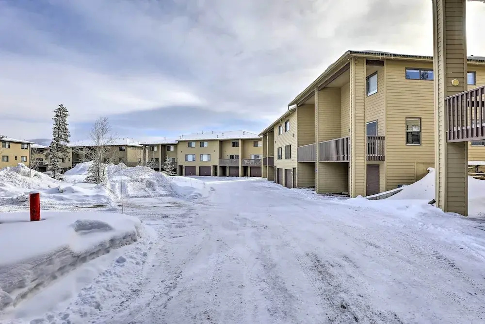 photo 1 of 8 Mi to Copper Mtn: Sleek Frisco Townhome w/ Views