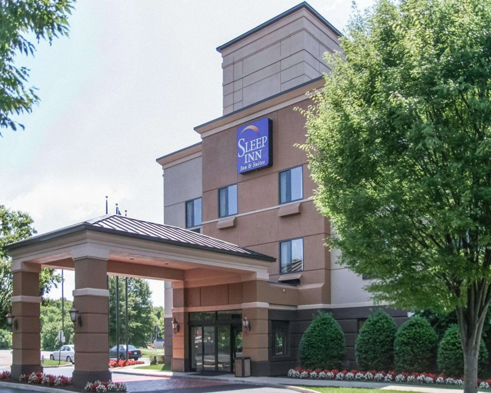 photo 1 of Comfort Inn & Suites Ashland – Richmond North