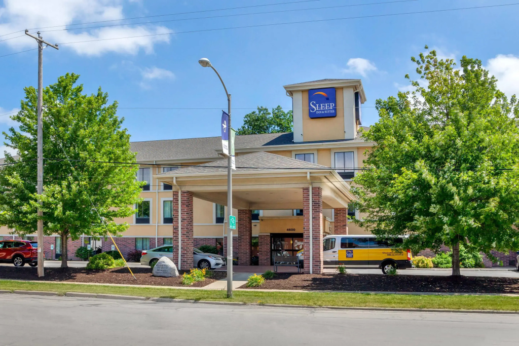 photo 1 of Sleep Inn & Suites Milwaukee Airport