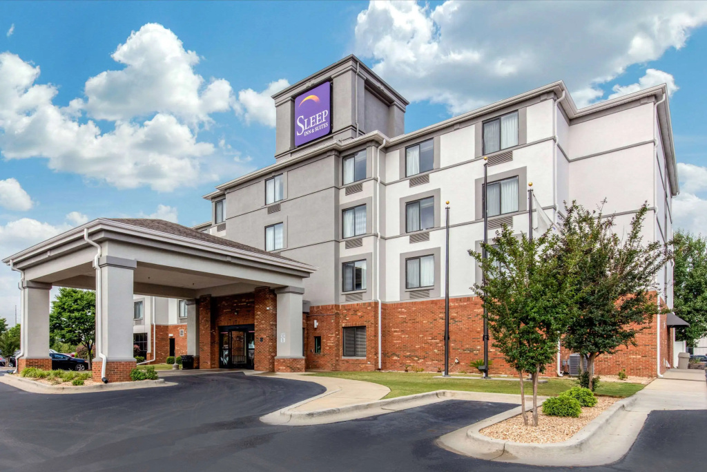 photo 1 of Sleep Inn & Suites Auburn Campus Area I-85