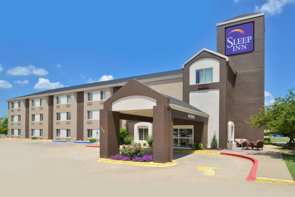 photo 1 of Sleep Inn Fayetteville North