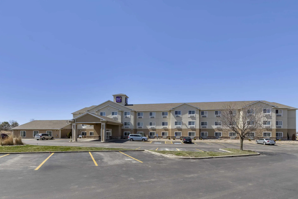 photo 1 of Sleep Inn & Suites Pleasant Hill - Des Moines