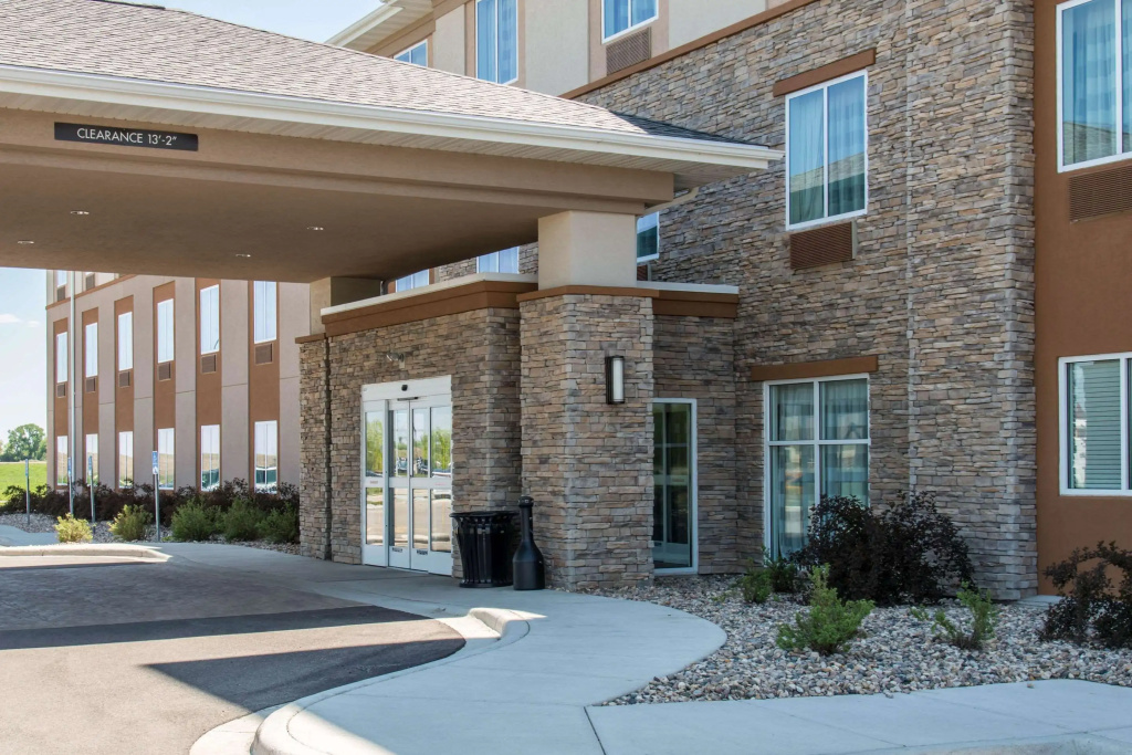 photo 1 of Sleep Inn & Suites Marshall - University Area